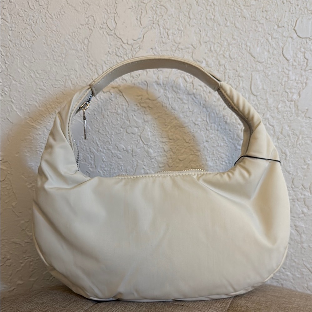PrettyLittleThing Cream Hobo Bag NWT - Picture 3 of 6